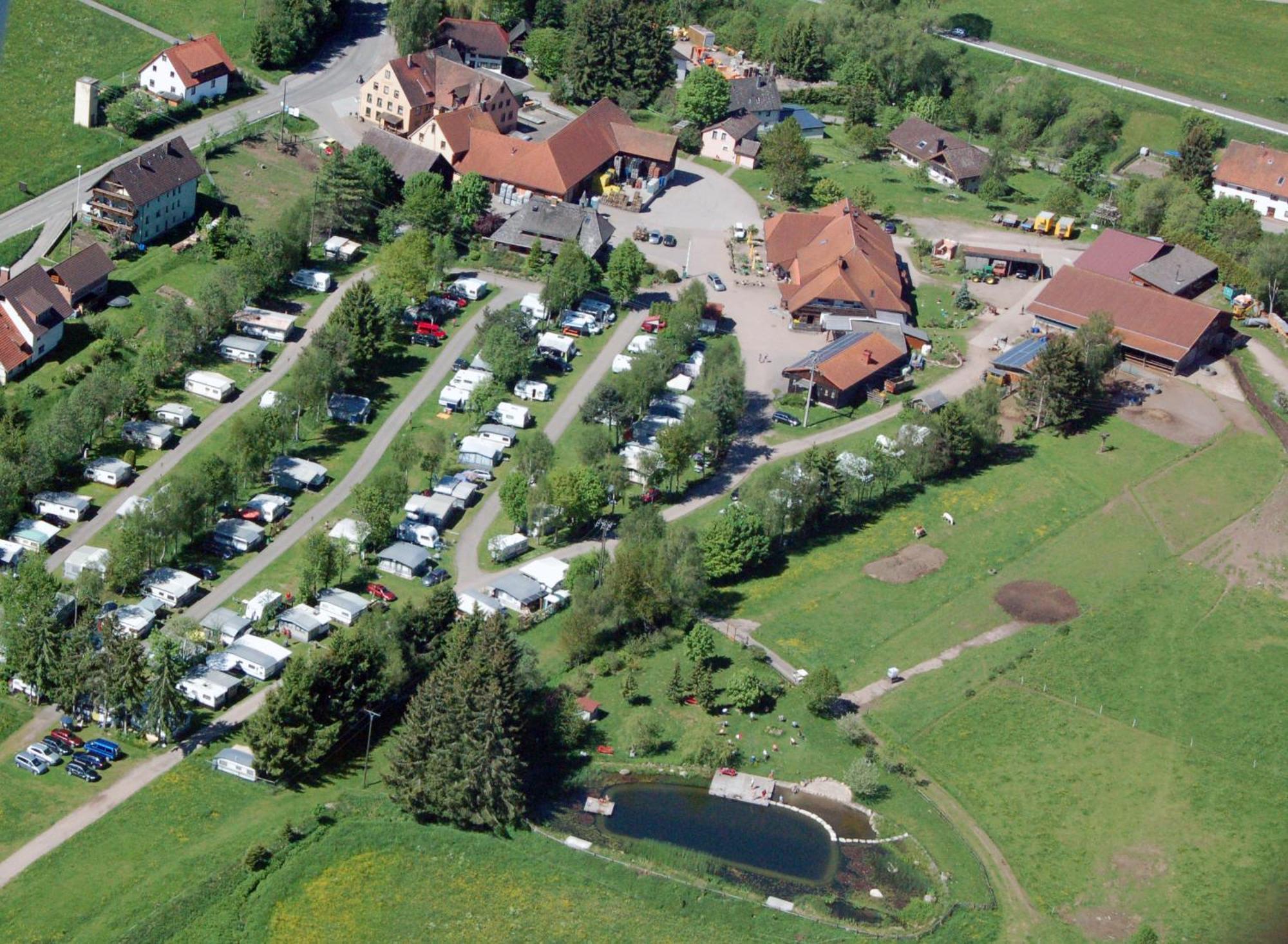 Brauereigasthof Rogg Lenzkirch Extérieur photo