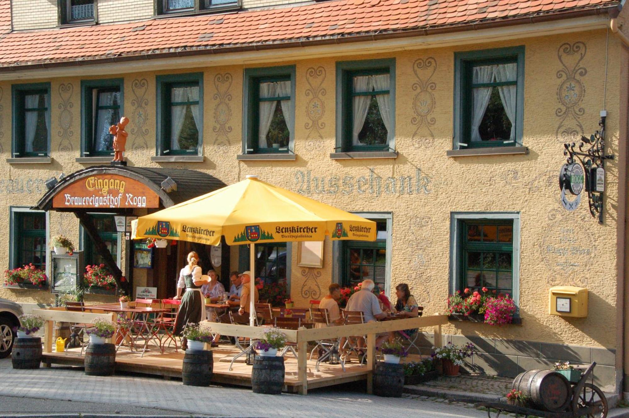 Brauereigasthof Rogg Lenzkirch Extérieur photo